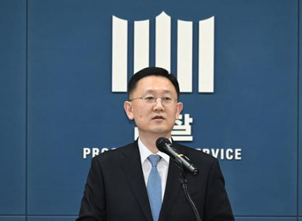 윤석열 입건 피의자 <b>조사</b> <b>내란혐의</b> 검찰특수본