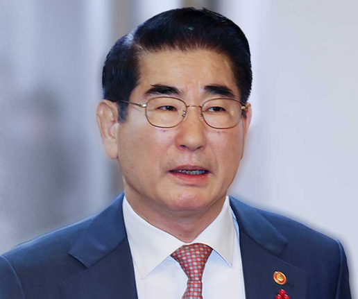 <b>경찰</b> 국수본, <b>김용현</b> 전 국방부 장관 공관·집무실 <b>압수수색</b>... 