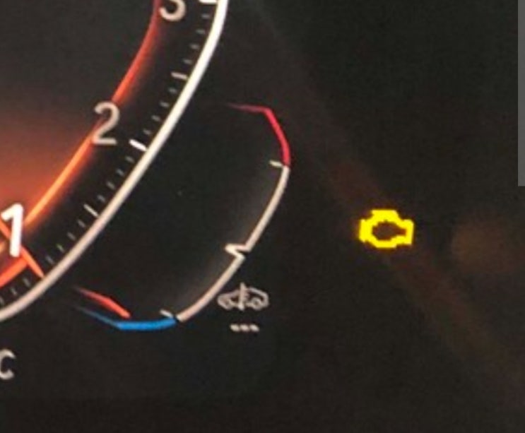  BMW 엔진 경고등. (Lower Radiator Blind: Upper limit position not detected)