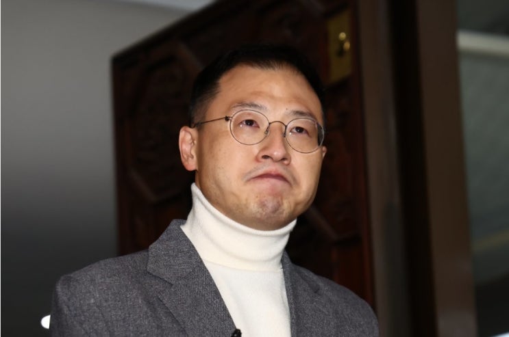 조경태·<b>배현진</b>·김상욱 “윤 <b>탄핵 표결</b>” … 이탈표 8명... 