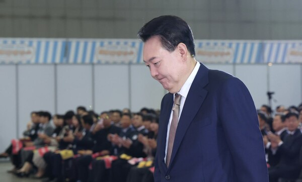 국정 관여 않겠다던 尹, 4시간만에 <b>이상민</b> <b>인사권</b> 행사