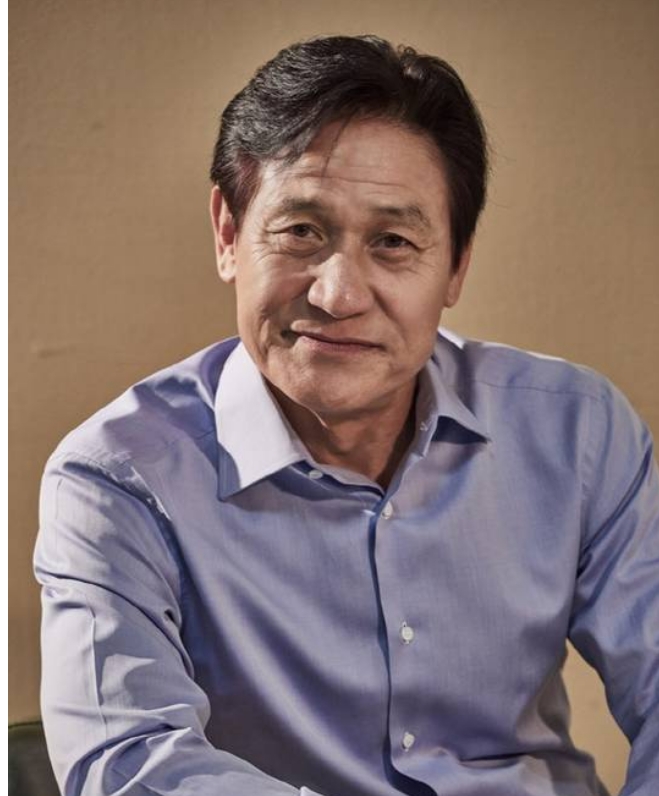  국민배우 영화계의 전설 안성기 배우님을 알아봅니다.