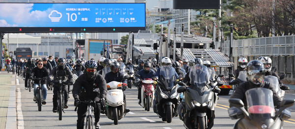 ‘<b>尹 퇴진</b>’ <b>민주노총</b> 파업에 현대차 동참…울산 제조현장... 