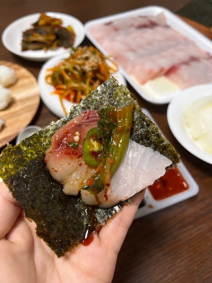  12월 제철 회 '삼치회' 택배 후기 (맛, 식감, 가격 먹는법 총정리)