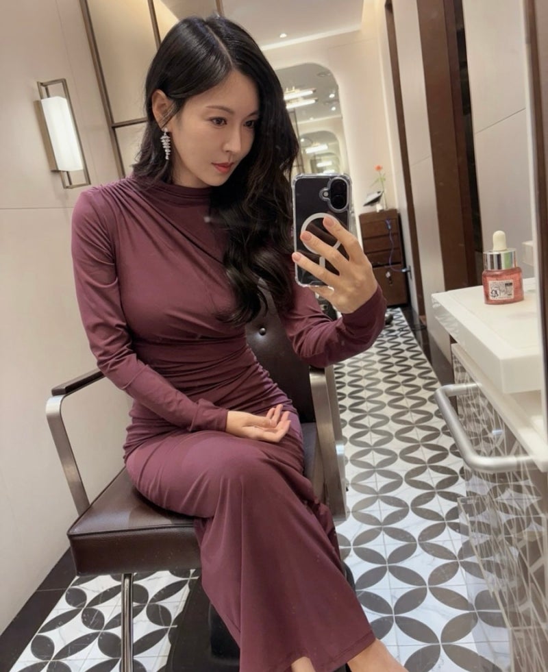 김소연 올리지오 행사 달라붙는 원피스 입고 미시룩 과시 프로필 나이