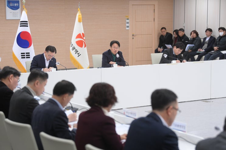 <b>강기정</b> <b>시장 민생경제</b> 시민일상 지키는데 최선[미래뉴스]