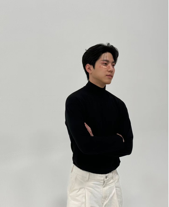  데이식스 도운 퇴출 운동이 일어나는 이유는 바로 탄핵 때문?