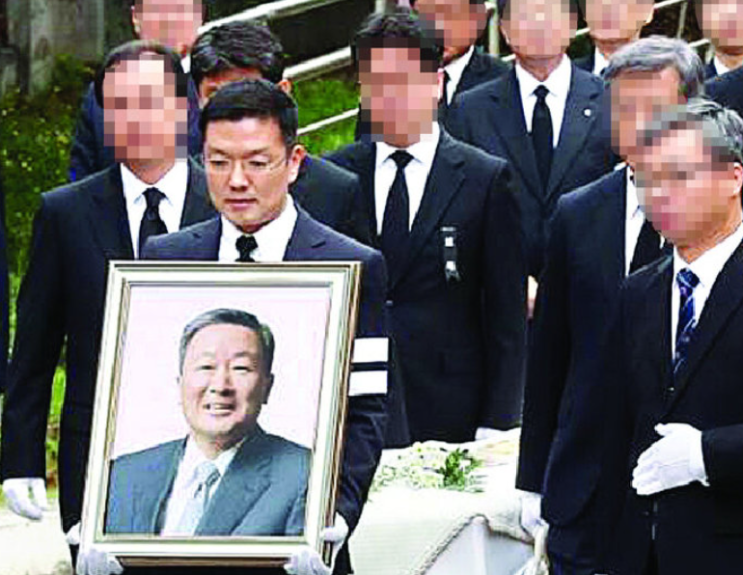<b>LG</b> 구연경의 남편 '윤관'의... 논란, <b>상속 분쟁</b>, 블루런벤처스... 