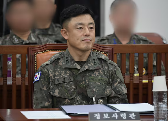 국방부 "<b>문상호 정보사령관 직무 정지</b>"