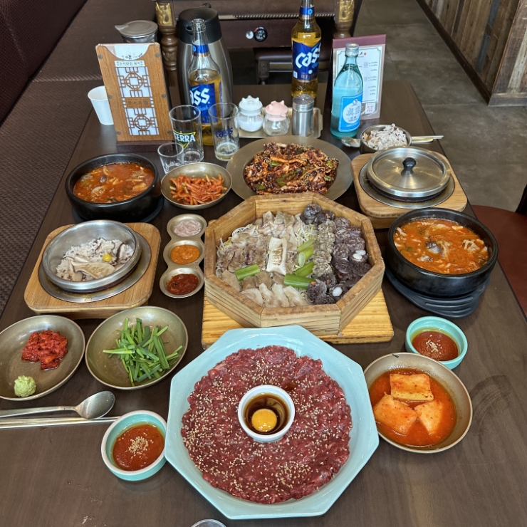  잠실 맛집 방이동 순대국 청와옥, 가족모임은 해장국 잘하는 집으로