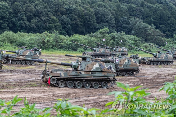 문상호 <b>정보사령관</b> 직무정지, 최근 군사적 격동기를 분석하기... 