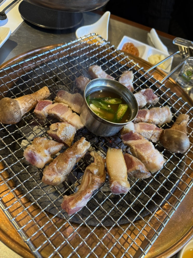  [제주돗날] 일산 호수공원 흑돼지 맛집 정발산 청첩장모임 고사리육개장 후기