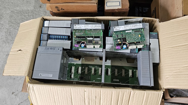  AB 컨트롤로직스(L6x, L7x, L8x)PLC카드 및 컴팩트로직스(Compactlogix) PLC 매입 전문"미래테크"가 최상의 거래를 제공하겠습니다!!
