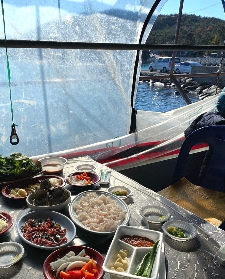 부산 기장 월전장어 활어판매장 : 옥희네 초장집 (장어구이, 회, 전복죽)