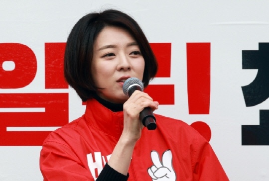 국민의 힘 <b>배현진</b>,조경태 <b>탄핵 표결</b> 참가 선언…14일 윤석렬... 