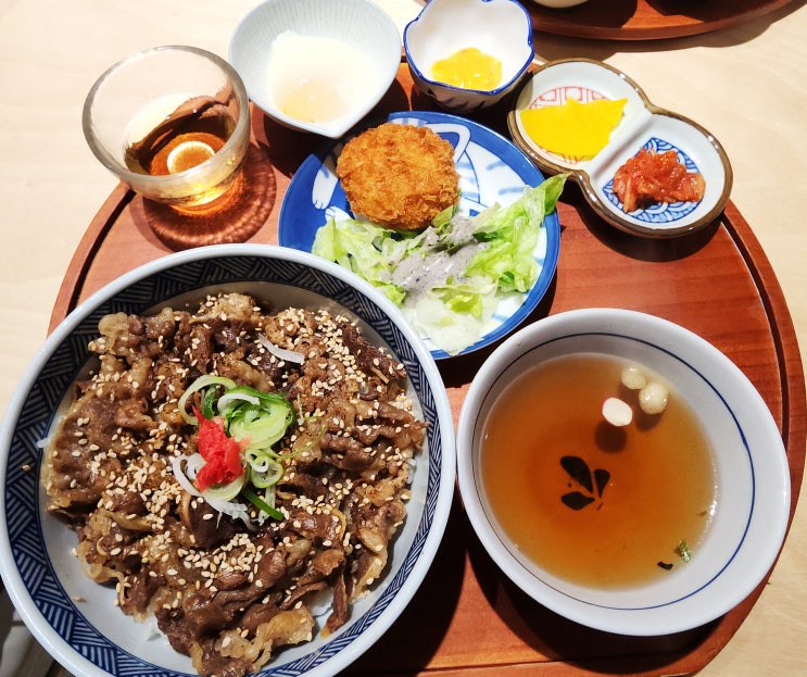  노량진 가성비 맛집 혼밥 편한 규동집