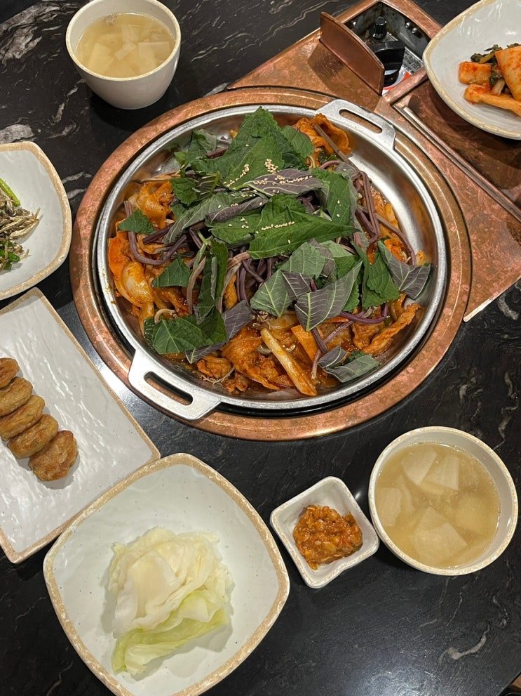  서울 논현 흑돼지제육 맛집 룸식당 더바른정육식당