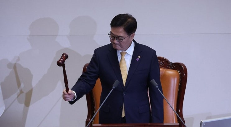 <b>우원식 국회의장</b>, 계엄사태 국정조사권 직권 발동…일반<b>특검</b>... 