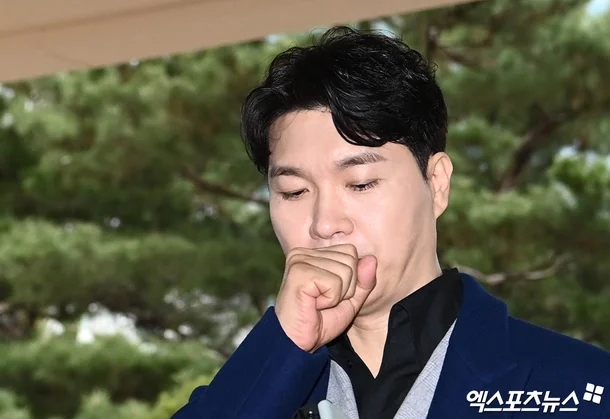 '<b>박수홍</b> 동거설' 퍼뜨린 <b>형수</b>, <b>벌금</b> 1200만원 선고…"비방... 