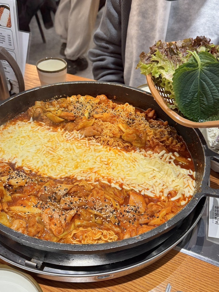  장인닭갈비 남포점 순하고 깊은 빨간맛 남포동 닭갈비
