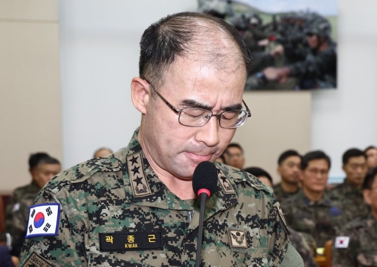 특전사령관 “尹 ‘빨리 문 부수고 <b>의원</b>들 <b>끄집어내라</b>’ <b>지시</b>”... 