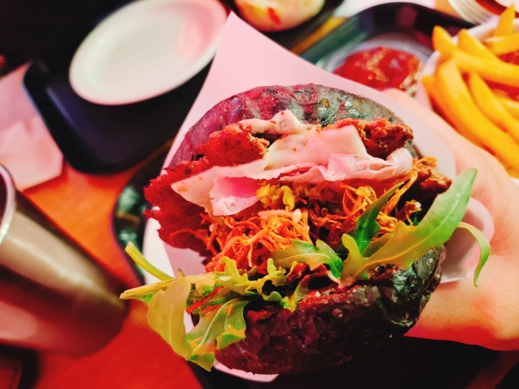  문래창작촌 맛집 | 양키스 버거앤피자에서 문래버거 세트