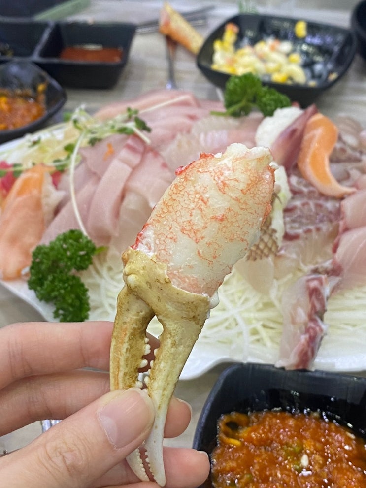  노량진 수산시장 대게 수율좋고 달달한 대게 킹크랩 조개 어패류는 순천만상회