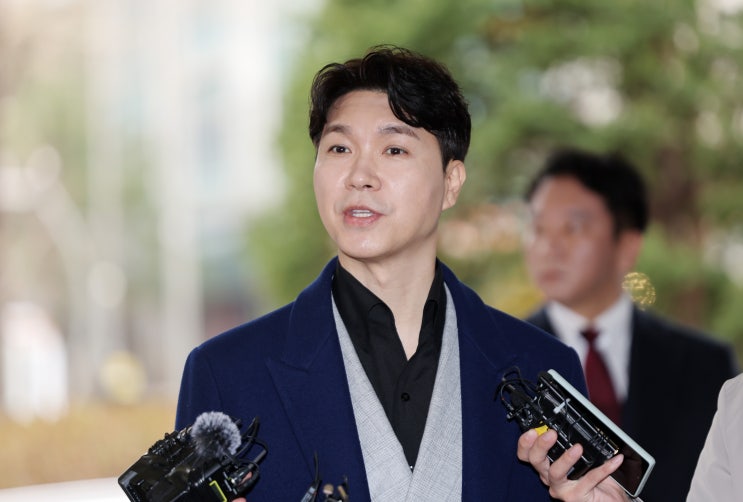 '명예훼손 혐의' <b>박수홍 형수</b>, <b>벌금 1200만원</b> 선고…"죄질불량"