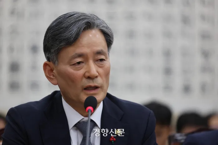 <b>경찰청장</b>·<b>서울청장 긴급체포</b>…현직 청장 사상 초