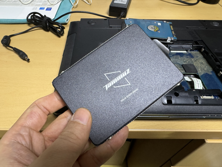  증산동 컴퓨터수리 삼성 NT355V5C-S91M 노트북 속도 업그레이드 출장 해결