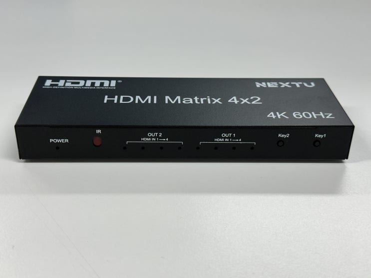  [내돈내산] PC 4대와 모니터 2대를 전환하면서 사용할 수 있는 "NEXT-4242UHDM-DS" 매트릭스 스위치 with 리모컨