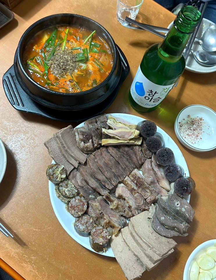  [을지로 맛집] 쫀득한 순대가 맛있는 찐 노포 맛집 을지로3가 ‘농가순대국’