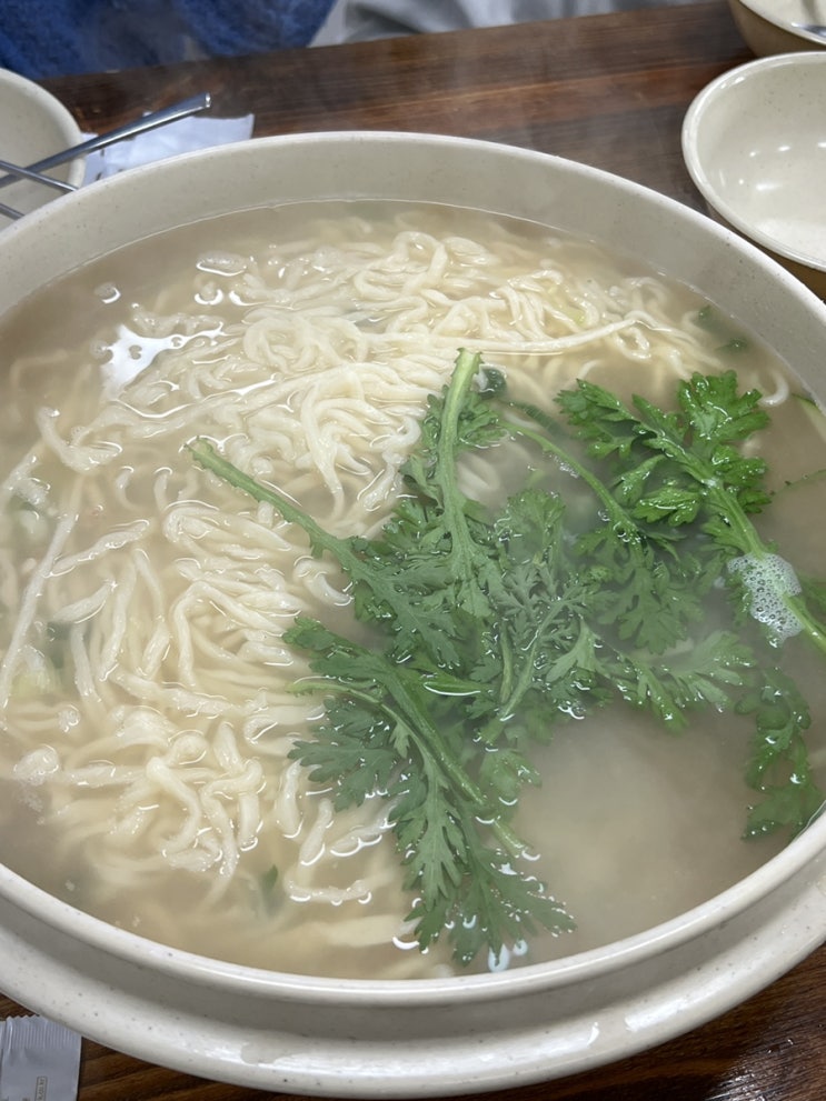  [대전 컨벤션센터 맛집] 오씨칼국수 도룡점 / 물총 조개탕, 손칼국수 맛집  매운 김치 조심!