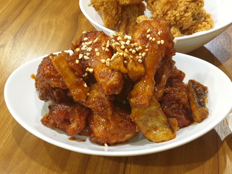 BBQ 맵소디, 황금올리브/양념 반반, 자몽에이드 솔직후기 (맵찔이시점) BBQ 맵소디, 황금올리브/양념 반반, 자몽에이드 솔직후기 (맵찔이시점)