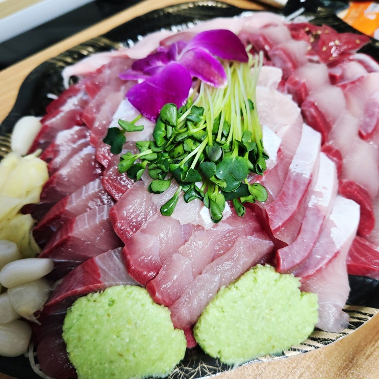  두툼하고 기름진 대방어를 배달로 즐기는 가락시장 맛집 '바다나라'
