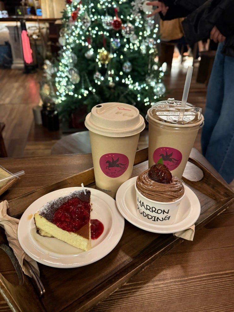  명동 카페 더 스팟 패뷸러스 디저트 맛집!