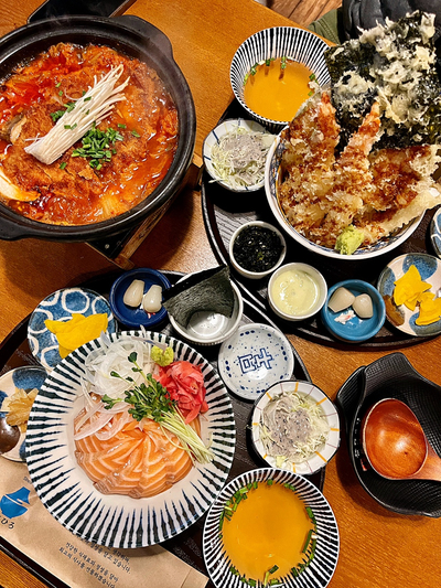  군산여행코스 추천지 월명동 치히로에서 데이트 겸 저녁밥 먹고 옴