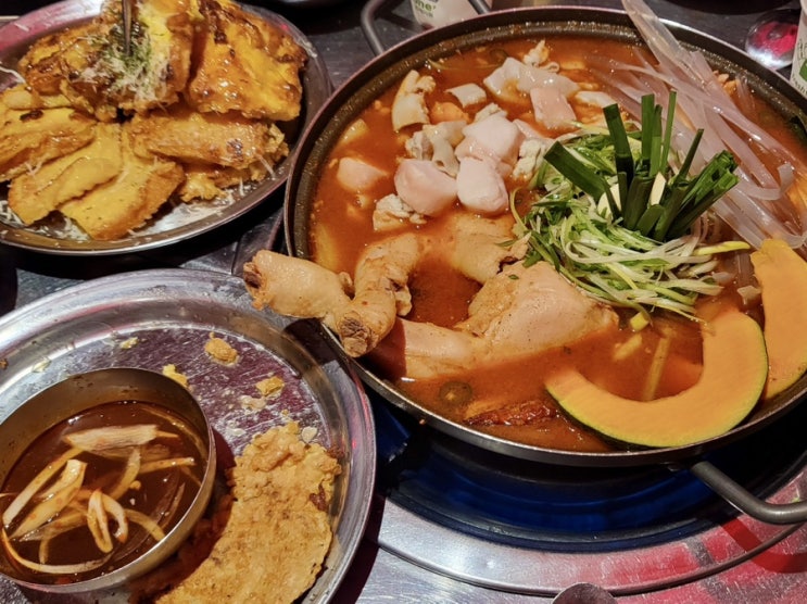  을지로골목집 :: 신용산 술집 용리단길 레트로 감성 곱도리탕 맛집