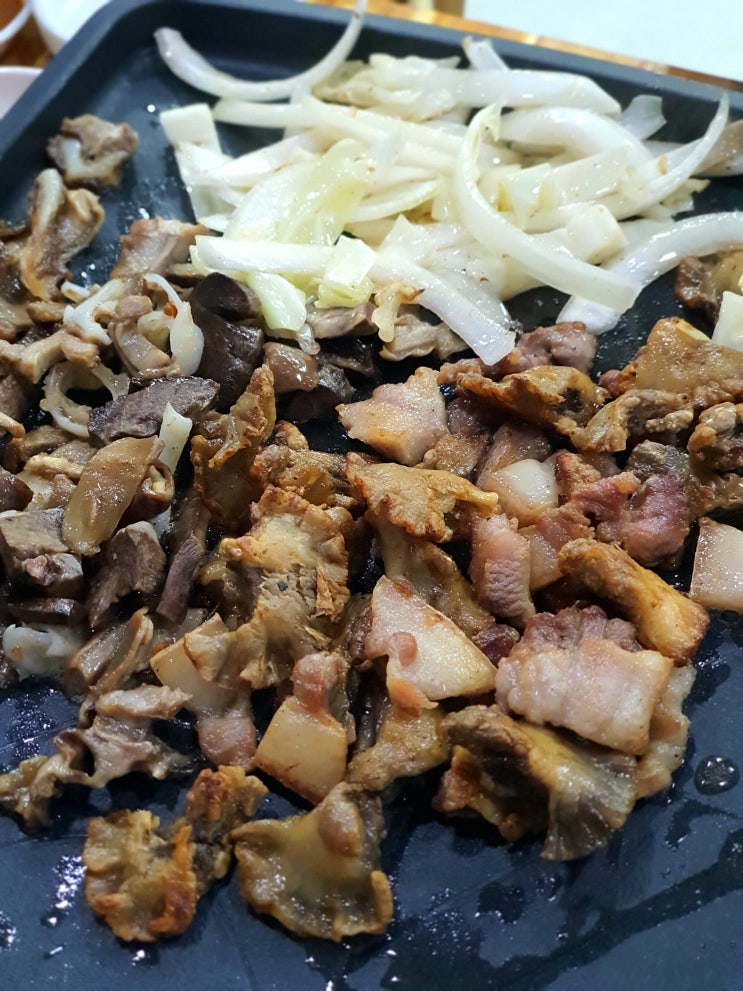  [광주/두암동] 사장님이 마구 퍼주는 돼지 부속고기 맛집_도원돼지부속고기