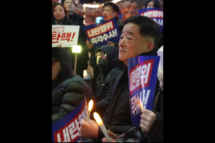 안양역에서 <b>윤석열 탄핵 촉구</b> 집회를 했습니다