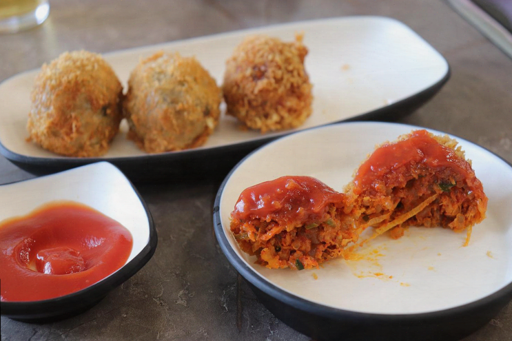 상화정, 청량리의 맛있는 만두샤브전골을 즐기며 특별한 데이트를!