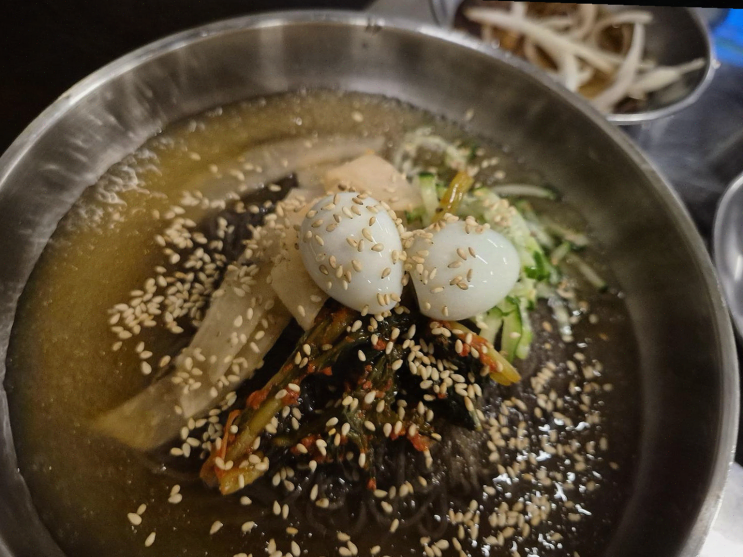  연말이니까 친구들과 맛있는 고기와 대화 나눠요! [목포 김연탄]
