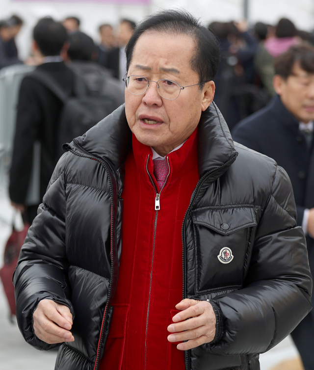 <b>홍준표</b> “<b>한동훈</b> 배신으로 탄핵 가결되면 <b>지도부 총사퇴</b> 시켜야”