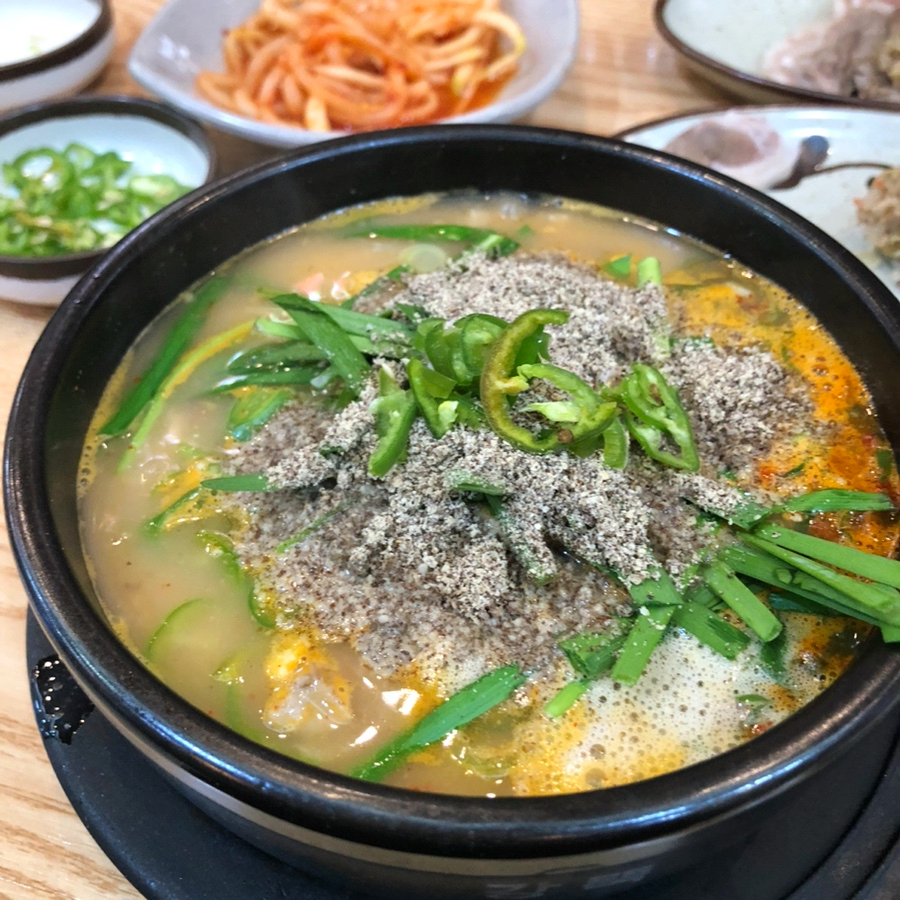 신의주찹쌀순대 송도신도시점 사진 3