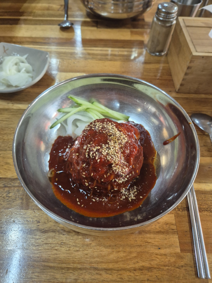  [송파구 석촌동] 석촌냉면 (비빔냉면이 맛있고 고기주는 평양냉면 호소인)