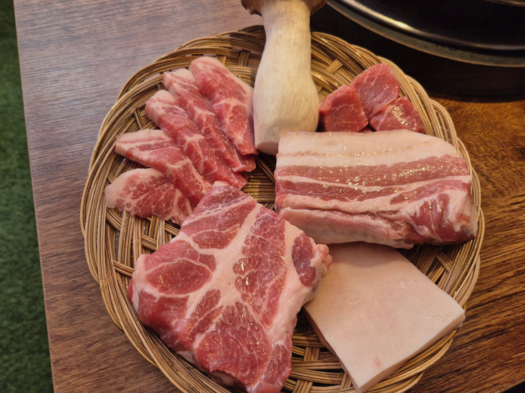  정왕동맛집, 제주 고기의 감동을 다시 느끼다! 함돈 정왕본점