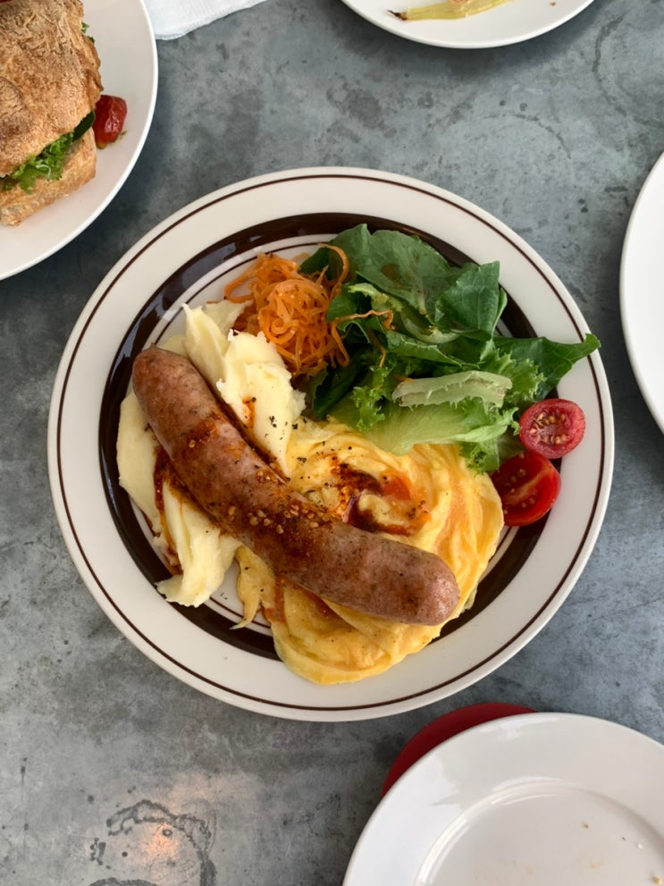  약수역 맛집 카페 와일드덕(Cafe Wildduck) - 약수 핫플 브런치 카페