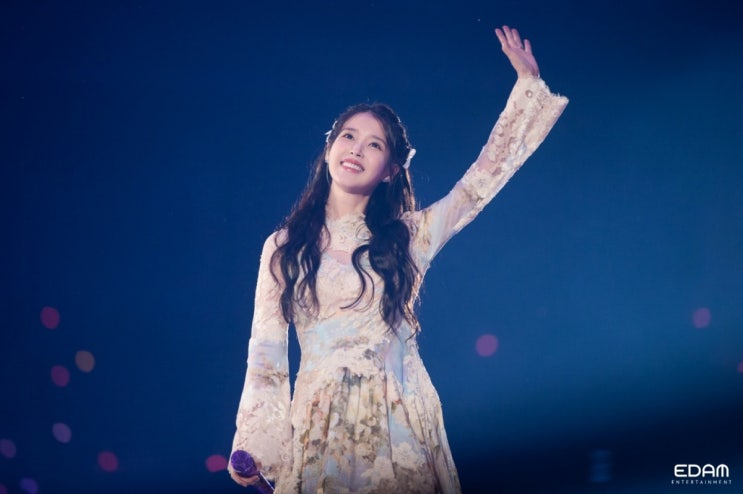 아이유 <b>탄핵 집회</b> 먹거리 <b>선결제</b> 여의도 수령 장소 어디?