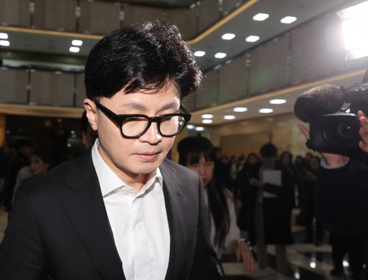 국민의힘 선출직 최고위원 전원 사퇴…한동훈 체제 붕괴 국민의힘 선출직 최고위원 전원 사퇴…한동훈 체제 붕괴