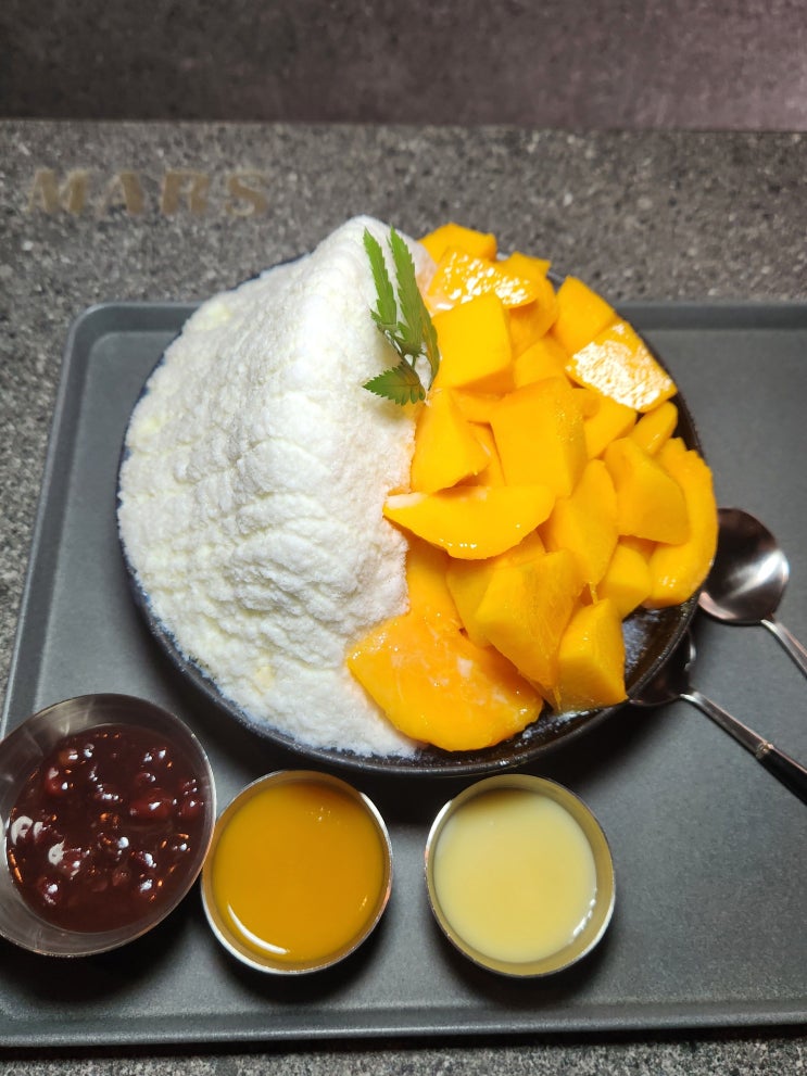  호텔 빙수 뺨침 / 울산 남구 삼산 디저트 카페 마스 로스터스 망고빙수
